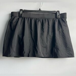 Swim Solutions Women’s Black Swim Skirt with Built in Bottoms Size 16